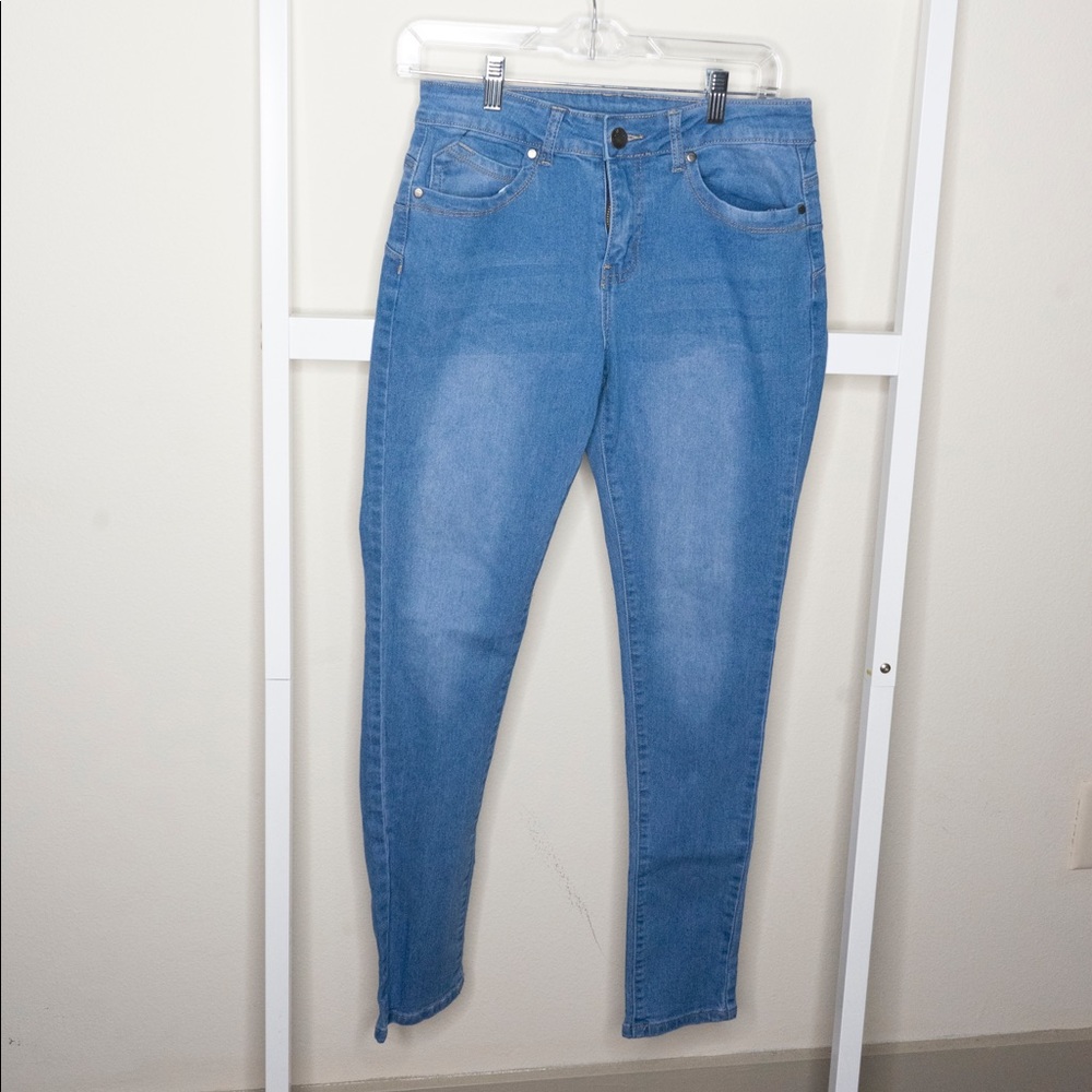 UWJ Jeans 11/13